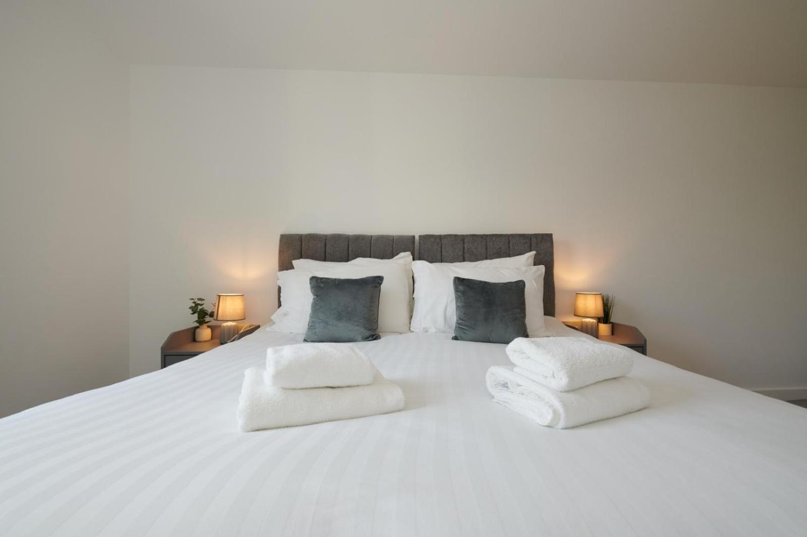 York Minster Icona 239 - Free Parking And Gym! Apartment Bagian luar foto
