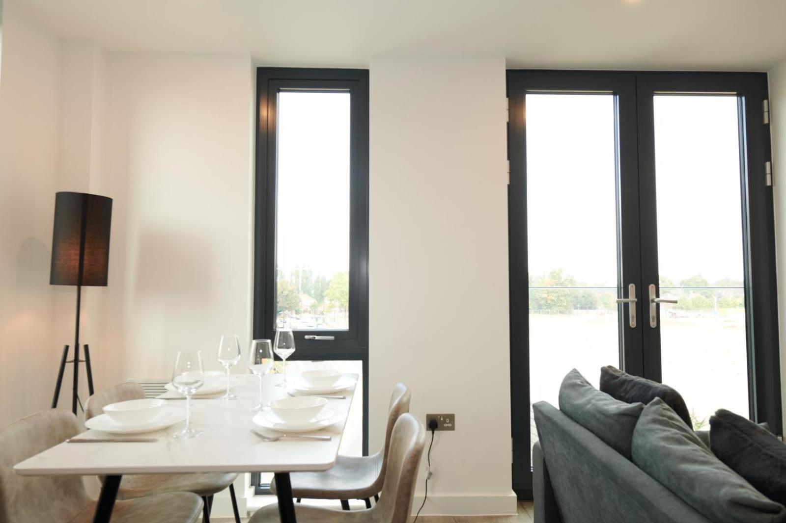 York Minster Icona 239 - Free Parking And Gym! Apartment Bagian luar foto