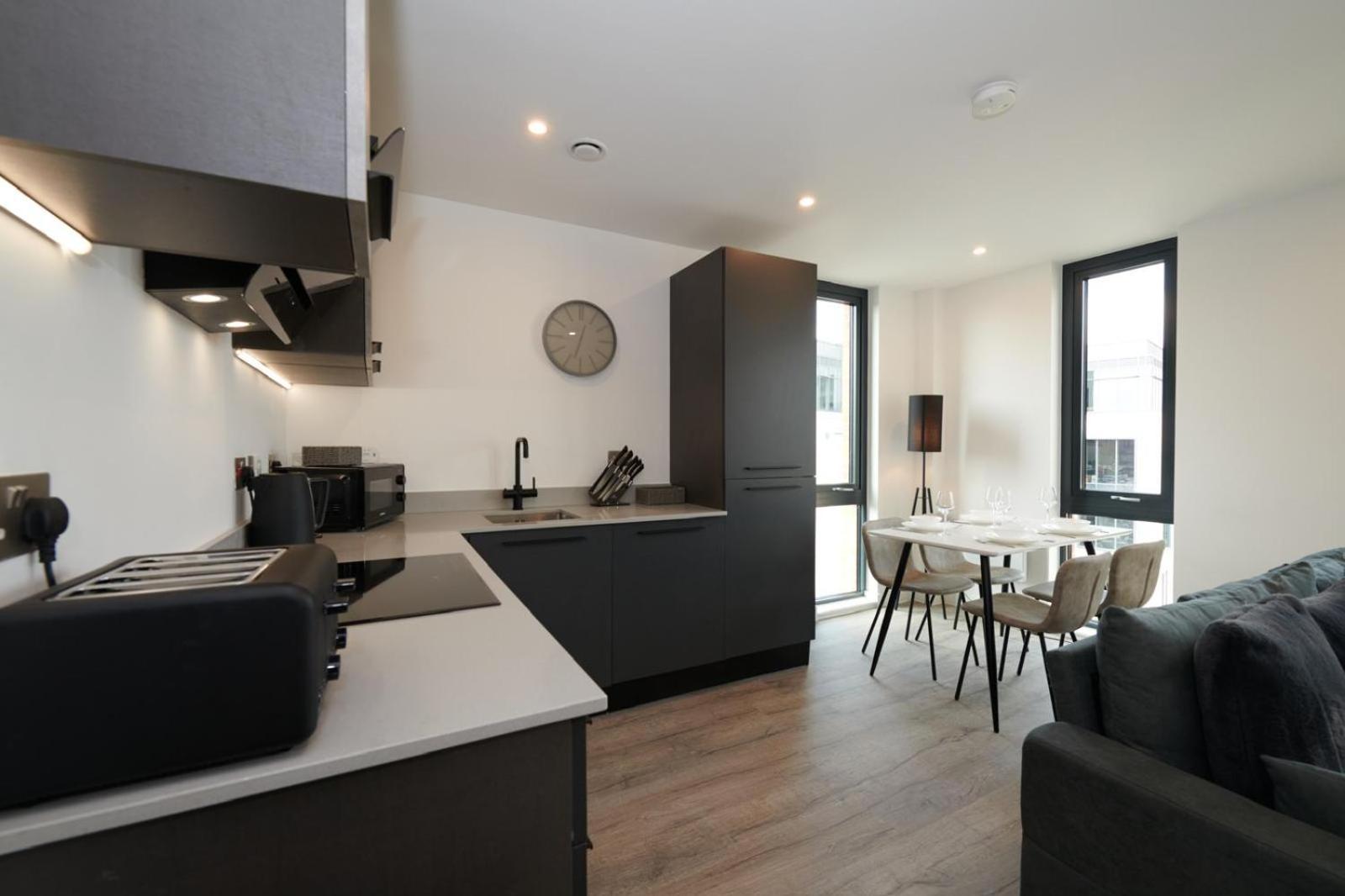 York Minster Icona 239 - Free Parking And Gym! Apartment Bagian luar foto
