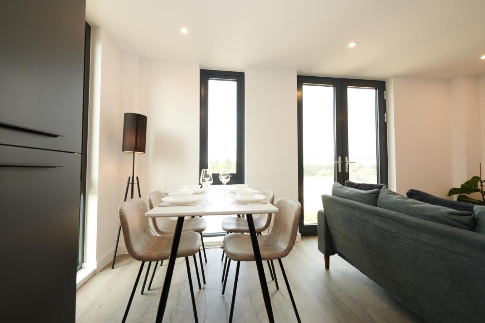 York Minster Icona 239 - Free Parking And Gym! Apartment Bagian luar foto
