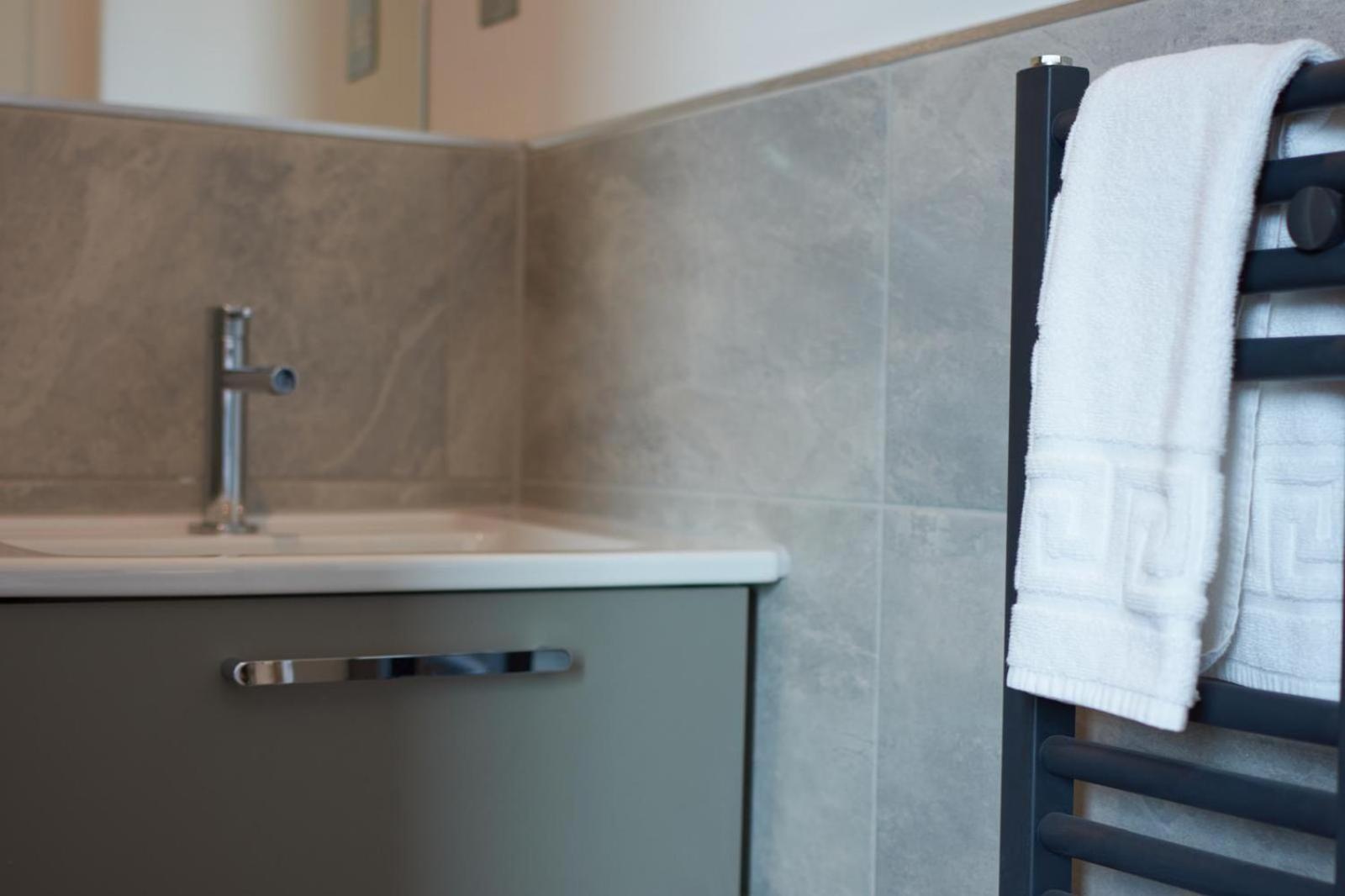 York Minster Icona 239 - Free Parking And Gym! Apartment Bagian luar foto
